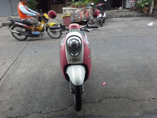 Scoopy i ปี 56 หัวฉีด รถสวย เครื่องกริ๊บๆ หลุดจำนำ โอนไม่ได้ ต่อภาษี พรบ.ได้ปกติ เอกสารจำนำครบ