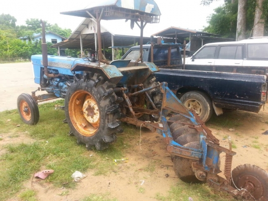 ขายรถไถISEKI T52800 28แรง เครื่องดี อุปกรณ์ ผานหลัง ใช้งานได้ทุกระบบ พร้อมใช้งาน สนใจโทร090-8588220 ID:narong498 หรือwww.truck.in.th/498