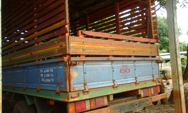 ขายด่วนรถบรรทุก 6 ล้อใหญ่ โทร 0935411993,0875616046