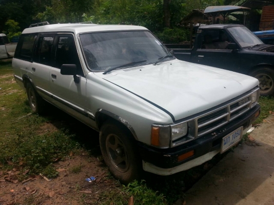 ขายรถVAN TOYOTA สภาพสวย เครื่องดี ภายในสวย เอกสารพร้อมโอน สนใจโทร090-8588220คุณนะ ID:narong498 หรือ www.truck.in.th/498