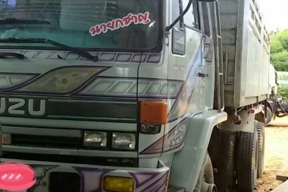 สิบล้อ ร๊อคกี้ 240 สิบล้อ ร๊อคกี้ 240