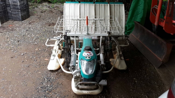 ขายรถดำนาพร้อมถาด