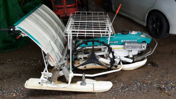 ขายรถดำนาพร้อมถาด