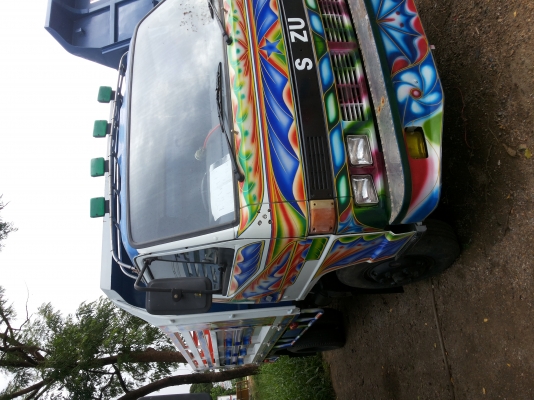 isuzu 6 ล้อ NPR รถสวย isuzu 6 ล้อ NPR รถสวย