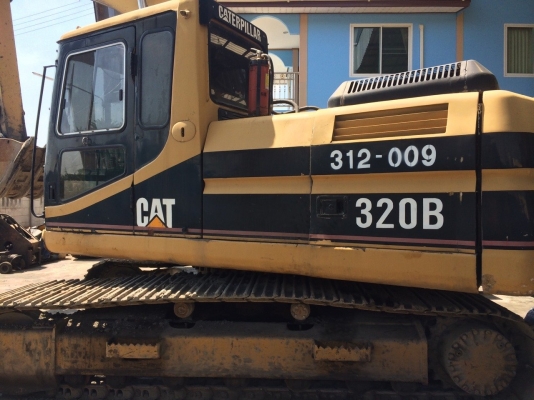 ขายCAT320V2 สภาพสวยพร้อใช้ ต่อรองได้ ติดต่อได้ คุณอ๊อฟ พิจิตร 086-737-9991