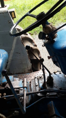 ขายฟอร์ด5000 พร้อมใบมีดดันดิน พร้อมบุกเบิก