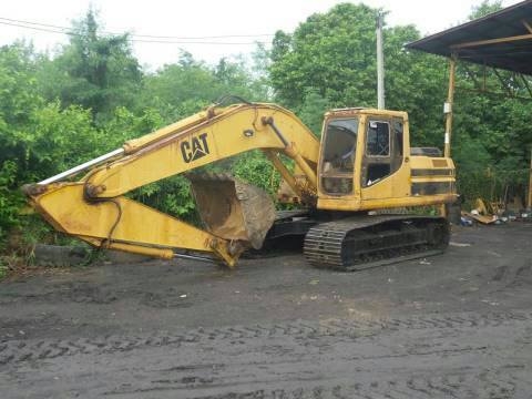 ขายCAT320V2 สภาพสวยพร้อใช้ ราคาต่อรองได้ ติดต่อได้ คุณอ๊อฟ พิจิตร 086-737-9991