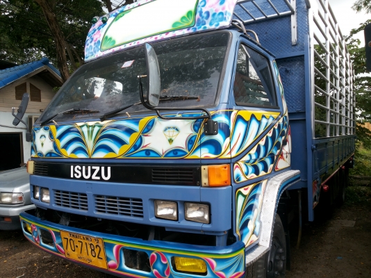 isuzu 6 ล้อ NRR รถสวย isuzu 6 ล้อ NRR รถสวย