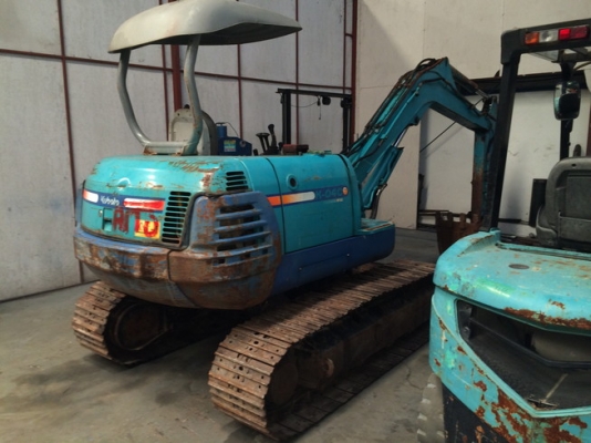 รถขุดเล็ก Kubota K-040 เทียบเท่า PC40-7 นำเข้าจากญี่ปุ่น ขายถูก ๆ ครับ