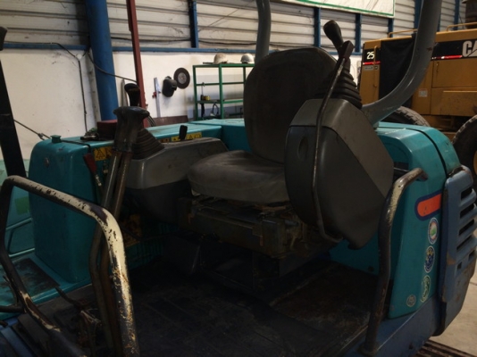 รถขุดเล็ก Kubota K-040 เทียบเท่า PC40-7 นำเข้าจากญี่ปุ่น ขายถูก ๆ ครับ