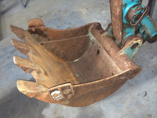 รถขุดเล็ก Kubota K-040 เทียบเท่า PC40-7 นำเข้าจากญี่ปุ่น ขายถูก ๆ ครับ