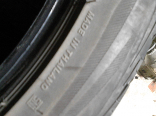 195/45R16 ฺBRIDGESTONE MY-02 sporty style ( Made in Thailand )ชุด 4 เส้น ปี2012 TEL.081-427-3941 195/45R16 ฺBRIDGESTONE MY-02 sporty style ( Made in Thailand )ชุด 4 เส้น ปี2012 TEL.081-427-3941