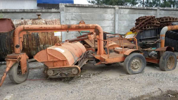 ขายรถไม้กวาด 2คัน สภาพพร้อมใช้ ติดต่อได้ที่คุณ อ๊อฟพิจิตร 086-737-9991