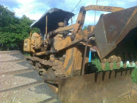 ขายรถไม้กวาด 2คัน สภาพพร้อมใช้ ติดต่อได้ที่คุณ อ๊อฟพิจิตร 086-737-9991