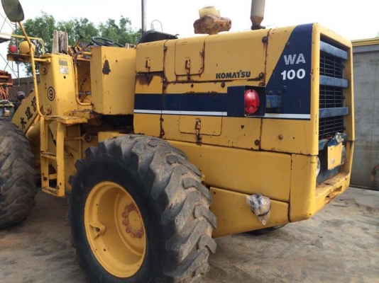 ขายรถตักKOMATSU 510  สภาพสวยพร้อมใช้ ราคาต่อรองได้ ที่คุูณอ๊อฟ พิจิตร 086-737-9991