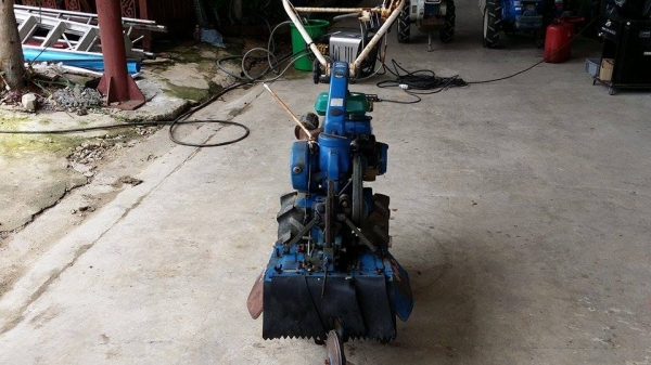 รถไถเดินตาม ISEKI 5 แรง เก่าญี่ปุ่น เครื่องยนต์ติดง่าย สภาพดีพร้อมใช้งาน รถไถเดินตาม ISEKI 5 แรง เก่าญี่ปุ่น เครื่องยนต์ติดง่าย สภาพดีพร้อมใช้งาน