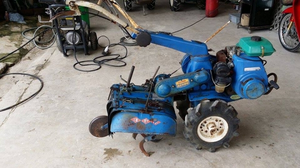 รถไถเดินตาม ISEKI 5 แรง เก่าญี่ปุ่น เครื่องยนต์ติดง่าย สภาพดีพร้อมใช้งาน รถไถเดินตาม ISEKI 5 แรง เก่าญี่ปุ่น เครื่องยนต์ติดง่าย สภาพดีพร้อมใช้งาน