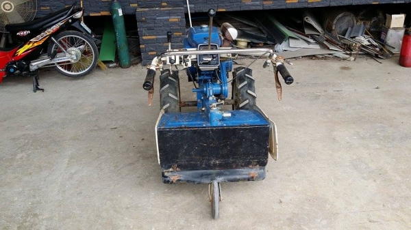 รถไถเดินตาม ISEKI  7 แรง  เก่าญี่ปุ่น   เครื่องยนต์ติดง่าย  สภาพดีพร้อมใช้งาน