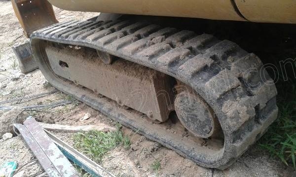 รถแบคโฮ KOMATSU PC20 รุ่น 7 รถแบคโฮ KOMATSU PC20 รุ่น 7