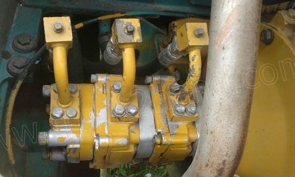 รถแบคโฮ KOMATSU PC20 รุ่น 7 รถแบคโฮ KOMATSU PC20 รุ่น 7