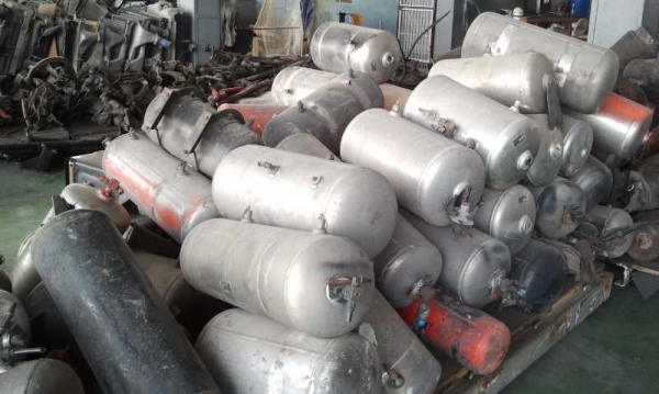 ขายอะไหล่เก่ารถ10ล้อทุกยี่ห้อ