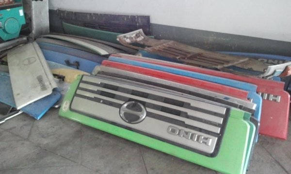 ขายอะไหล่เก่ารถ10ล้อทุกยี่ห้อ