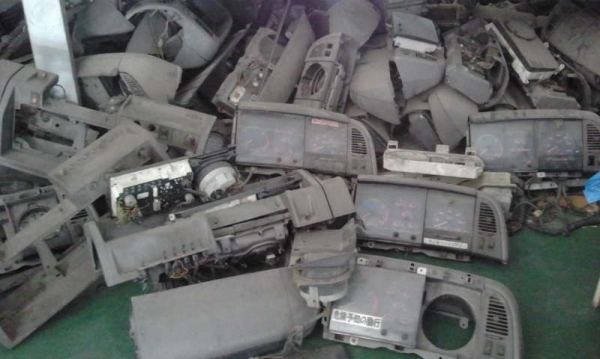 ขายอะไหล่เก่ารถ10ล้อทุกยี่ห้อ