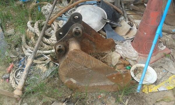 รถแบคโฮ KOMATSU PC20 รุ่น 5