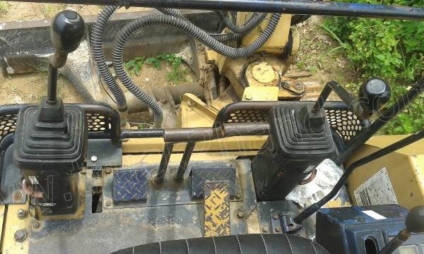 รถแบคโฮ KOMATSU PC20 รุ่น 5