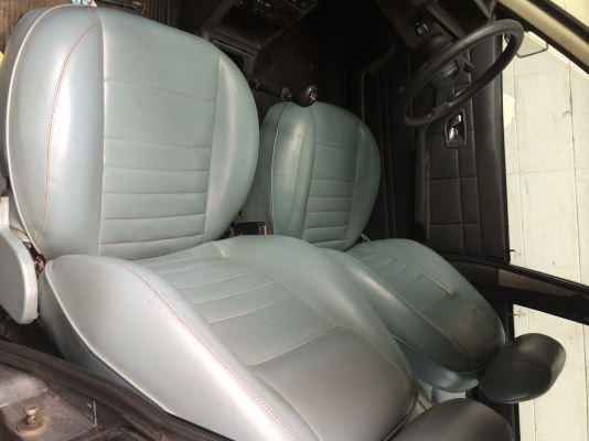 Peugeot 305 ชุดแต่งรอบคันหายาก รถขับได้ แอร์เย็น มีเล่ม Peugeot 305 ชุดแต่งรอบคันหายาก รถขับได้ แอร์เย็น มีเล่ม