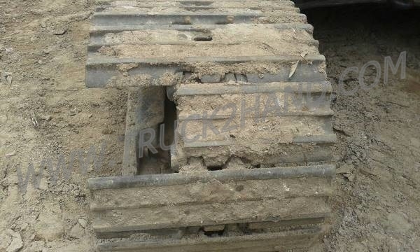 รถแบคโฮ HITACHI EX200 รุ่น 1สภาพพร้อมใช้ รถแบคโฮ HITACHI EX200 รุ่น 1สภาพพร้อมใช้