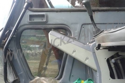 รถแบคโฮ HITACHI EX200 รุ่น 1สภาพพร้อมใช้ รถแบคโฮ HITACHI EX200 รุ่น 1สภาพพร้อมใช้