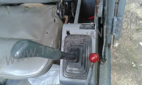 รถแบคโฮ HITACHI EX200 รุ่น 1สภาพพร้อมใช้ รถแบคโฮ HITACHI EX200 รุ่น 1สภาพพร้อมใช้