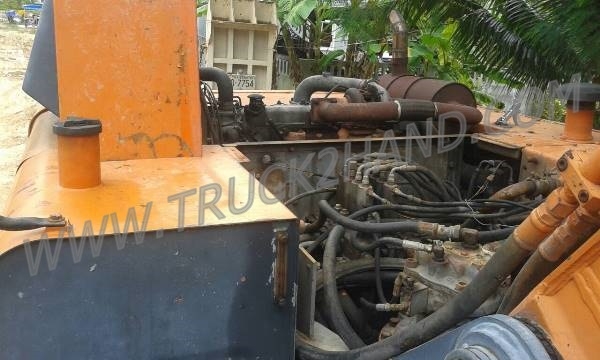 รถแบคโฮ HITACHI EX200 รุ่น 1สภาพพร้อมใช้ รถแบคโฮ HITACHI EX200 รุ่น 1สภาพพร้อมใช้