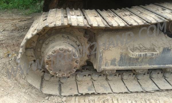 รถแบคโฮ HITACHI EX200 รุ่น 1สภาพพร้อมใช้ รถแบคโฮ HITACHI EX200 รุ่น 1สภาพพร้อมใช้