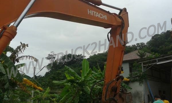 รถแบคโฮ HITACHI EX200 รุ่น 1สภาพพร้อมใช้ รถแบคโฮ HITACHI EX200 รุ่น 1สภาพพร้อมใช้