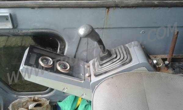 รถแบคโฮ HITACHI EX200 รุ่น 1สภาพพร้อมใช้ รถแบคโฮ HITACHI EX200 รุ่น 1สภาพพร้อมใช้