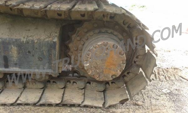 รถแบคโฮ HITACHI EX200 รุ่น 1สภาพพร้อมใช้ รถแบคโฮ HITACHI EX200 รุ่น 1สภาพพร้อมใช้