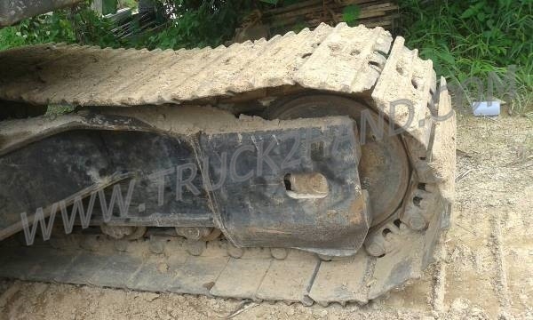 รถแบคโฮ HITACHI EX200 รุ่น 1สภาพพร้อมใช้ รถแบคโฮ HITACHI EX200 รุ่น 1สภาพพร้อมใช้