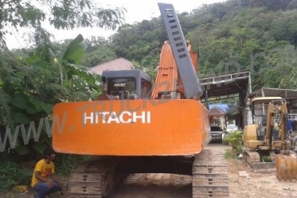 รถแบคโฮ HITACHI EX200 รุ่น 1สภาพพร้อมใช้ รถแบคโฮ HITACHI EX200 รุ่น 1สภาพพร้อมใช้