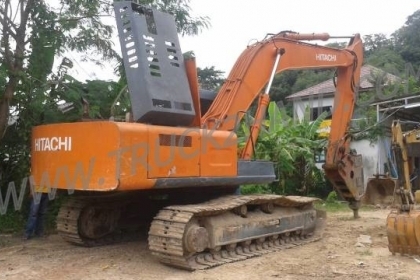 รถแบคโฮ HITACHI EX200 รุ่น 1สภาพพร้อมใช้ รถแบคโฮ HITACHI EX200 รุ่น 1สภาพพร้อมใช้