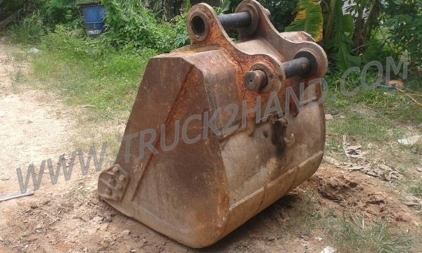 รถแบคโฮ HITACHI EX200 รุ่น 1สภาพพร้อมใช้ รถแบคโฮ HITACHI EX200 รุ่น 1สภาพพร้อมใช้