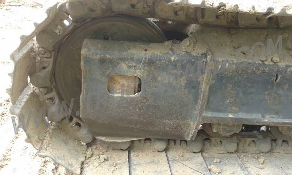 รถแบคโฮ HITACHI EX200 รุ่น 1สภาพพร้อมใช้ รถแบคโฮ HITACHI EX200 รุ่น 1สภาพพร้อมใช้