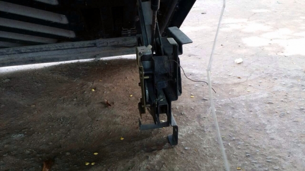 ของฝากขายฝาครอบกระบะแบบโอโต้ของวีโก้