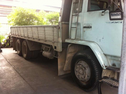 ต้องการขายรถอีซูซุนางฟ้า195ยางเต็มยาว6เมตร20ปี39เครื่องดีคัชซีสวยสภาพพร้อมใช้สนใจติดต่อด่วน