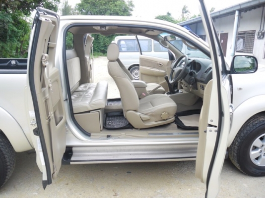 ขายพรีรันเนอร์ ยกสูง ปลายปี 09 รถสภาพสวยพร้อมใช้งาน