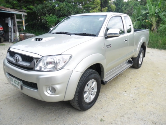 ขายพรีรันเนอร์ ยกสูง ปลายปี 09 รถสภาพสวยพร้อมใช้งาน