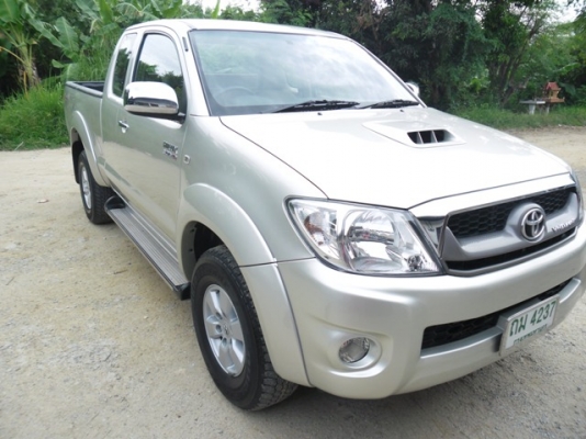 ขายพรีรันเนอร์ ยกสูง ปลายปี 09 รถสภาพสวยพร้อมใช้งาน