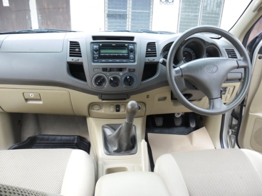 ขายพรีรันเนอร์ ยกสูง ปลายปี 09 รถสภาพสวยพร้อมใช้งาน