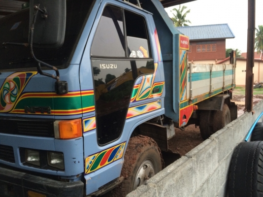 ขายหกล้อดั้ม isuzu 115 แรง เหมา 3 คัน ลดเหลือ 1200000